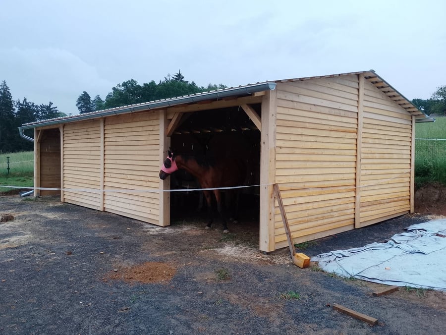 Přístřešek 12 x 6 m