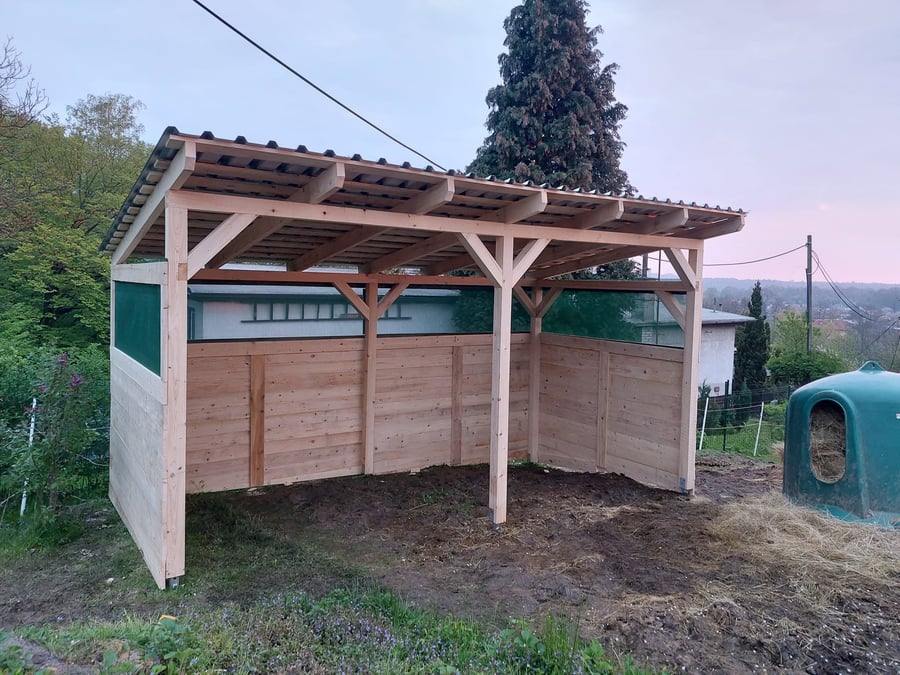 Přístřešek 6 x 3 m