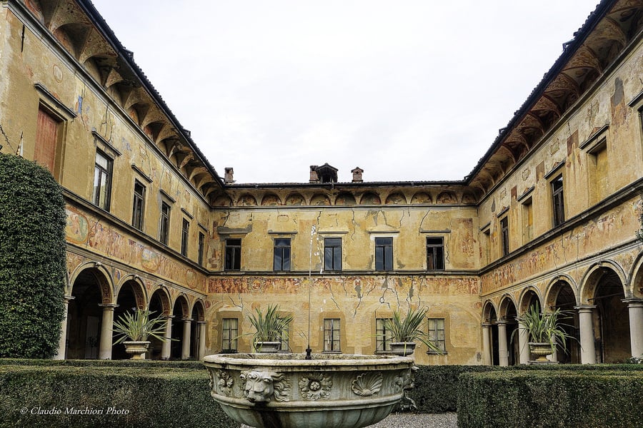 Cicogna Mozzoni Villa