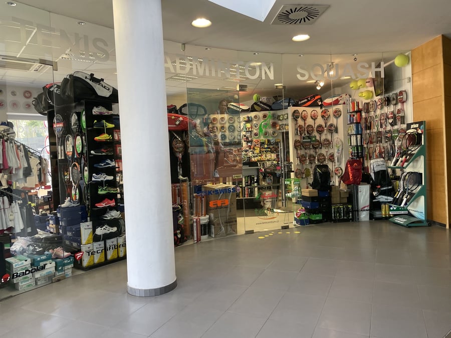 Centrum Nová Osada (MSSZ, obch. pasáž)