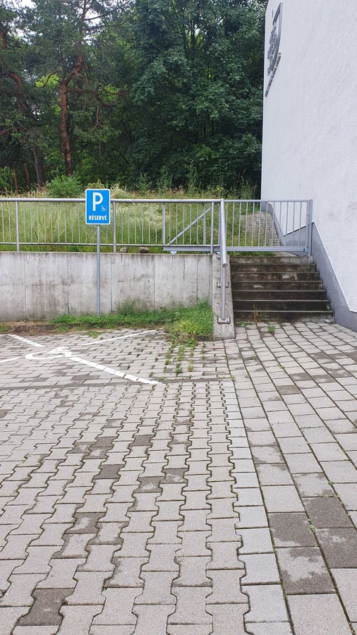 Parkovisko