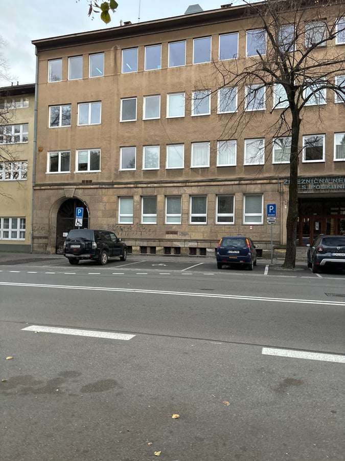 4x ZŤP parking
