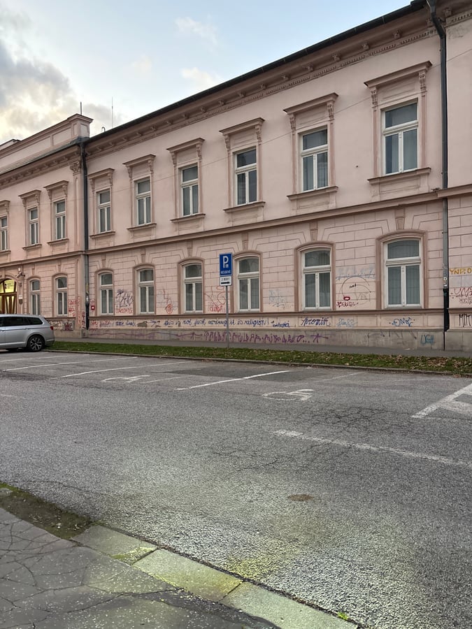 2x ZŤP parking 