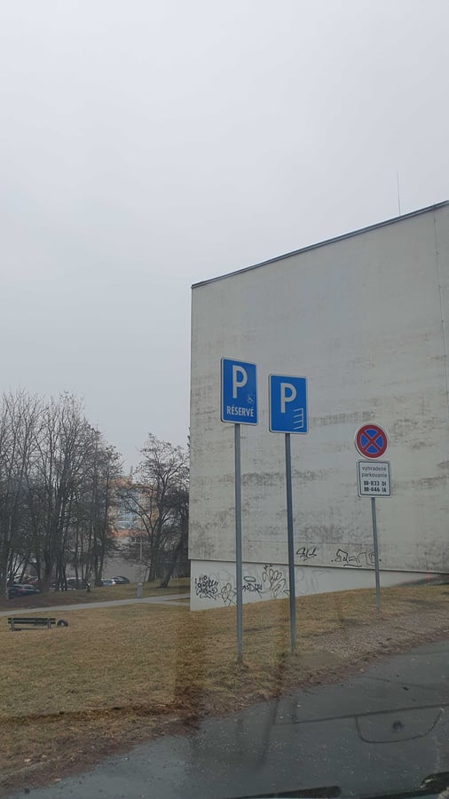 Parkovisko