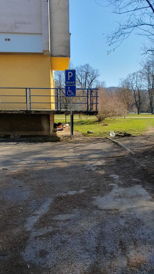 Parkovisko