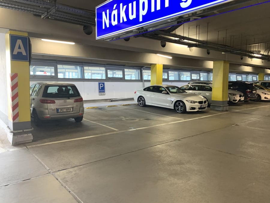 Galerie Vaňkovka - kryté stání
