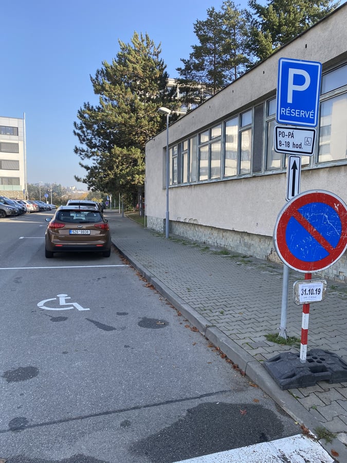 Parkoviste