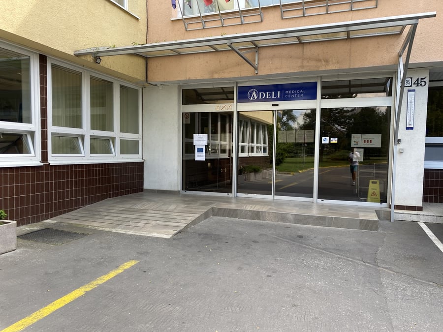 Adeli centrum
