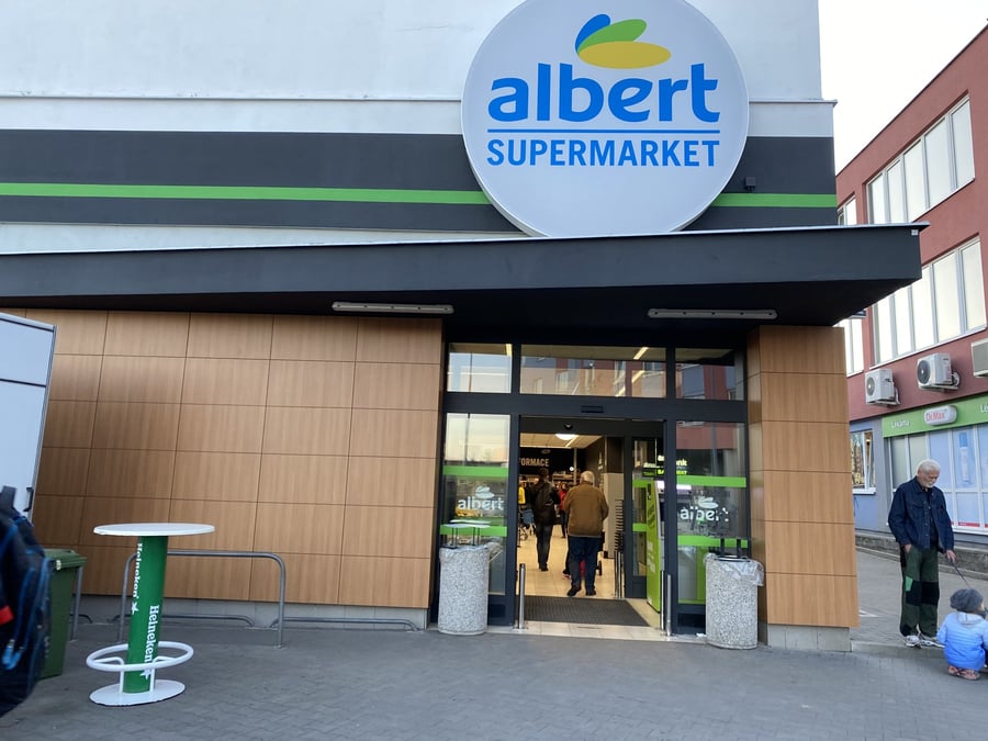 Hypermarket Albert