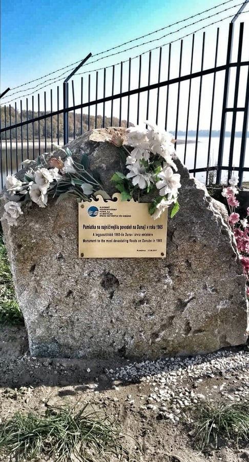 Sútok Váhu a Dunaja,