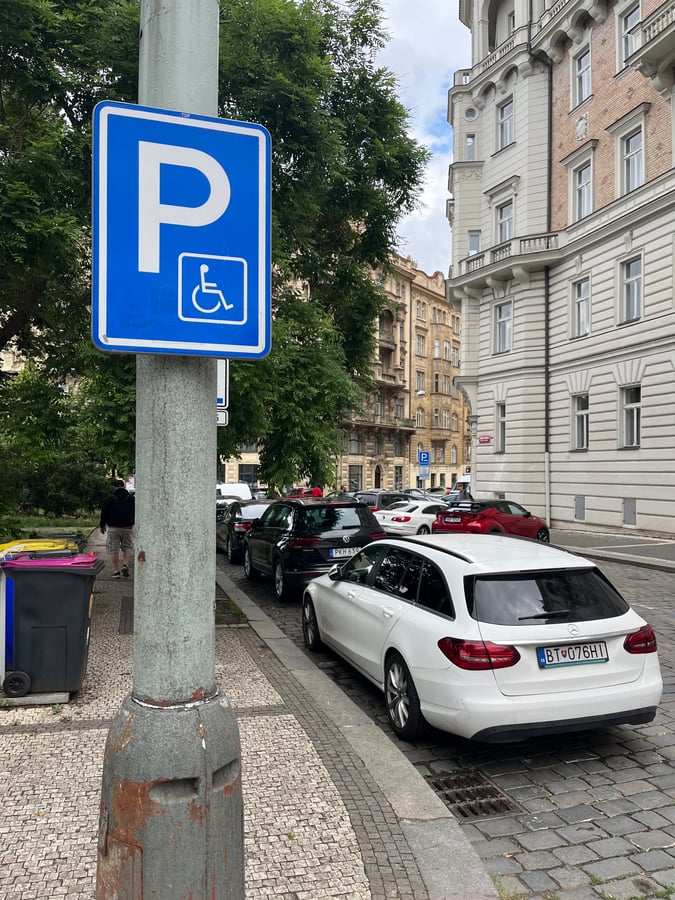 Parkovacie Miesto