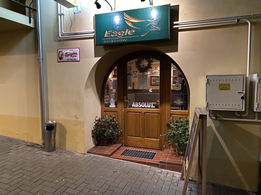 Eagle - bar & coffee