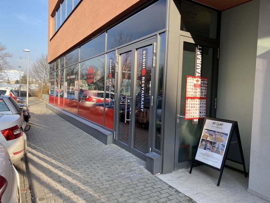 Sushi restaurant Miomi