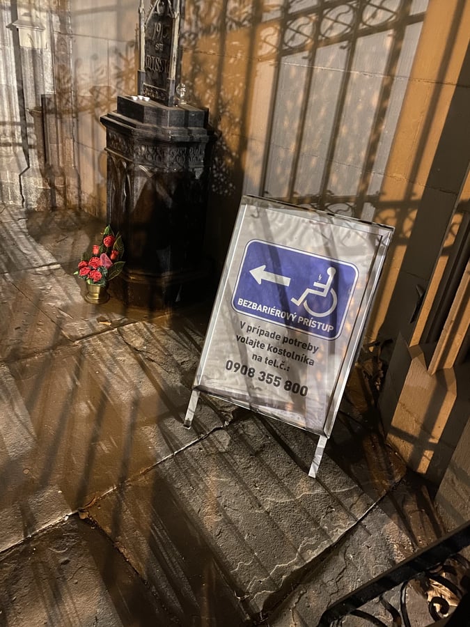 Bezbarierovy vstup do domu sv. Alzbety
