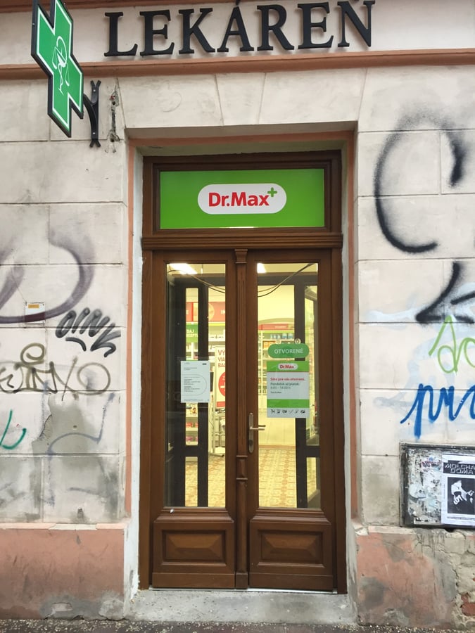 Dr.Max