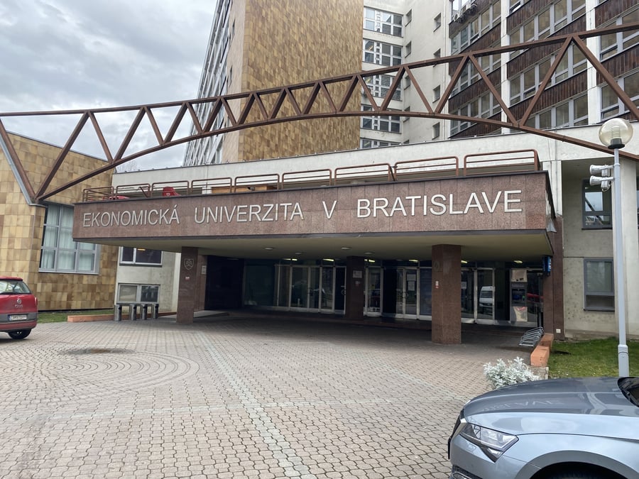 Ekonomická universita