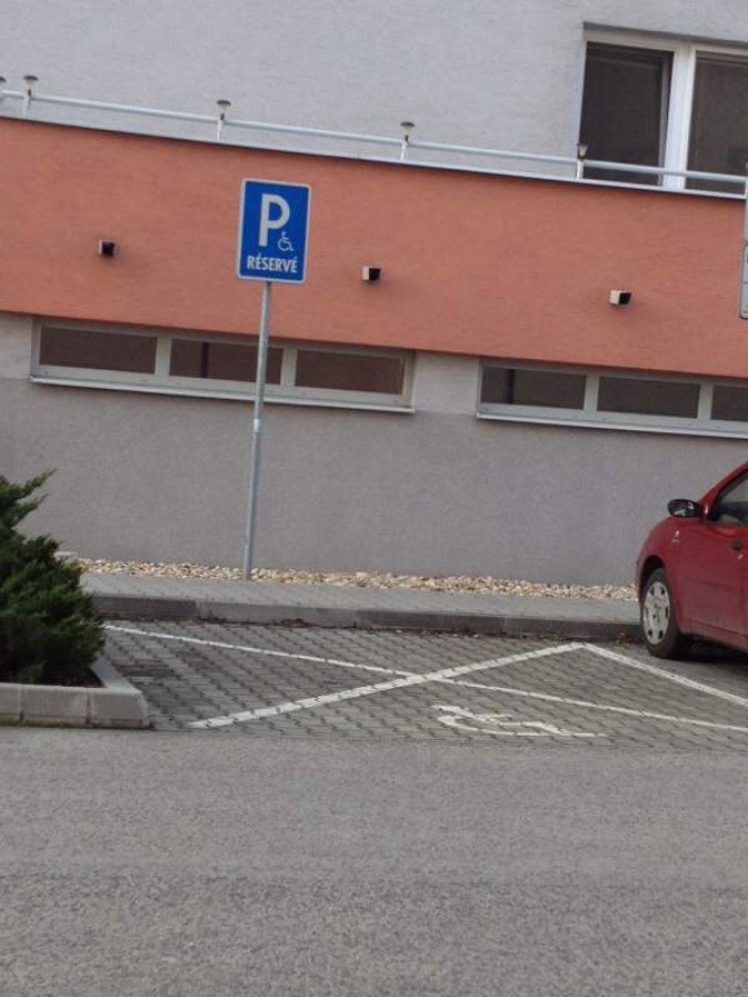 Vozičkárske parkovacie miesto