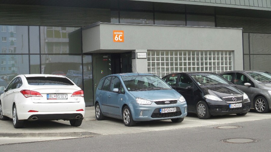 Vozičkárske parkovacie miesto