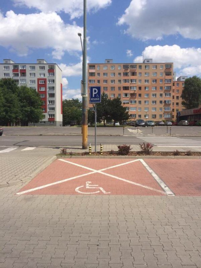 Vozičkárske parkovacie miesto