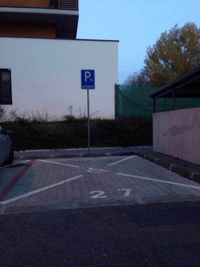 Vozičkárske parkovacie miesto