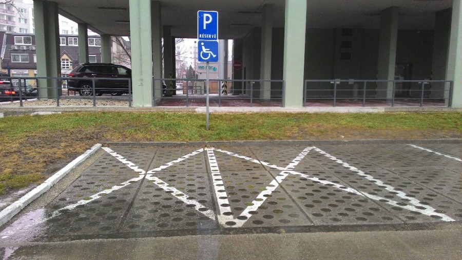 Vozičkárske parkovacie miesto