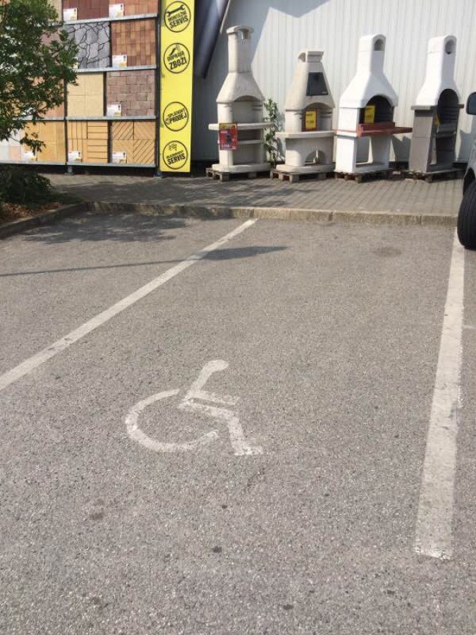 Vozičkárske parkovacie miesto