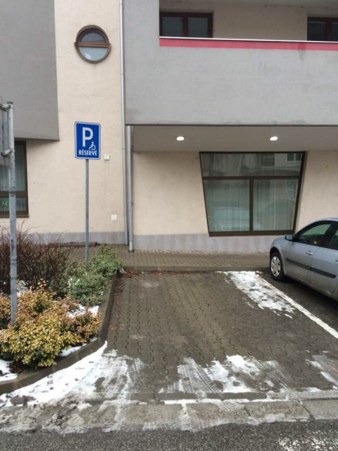 Vozičkárske parkovacie miesto