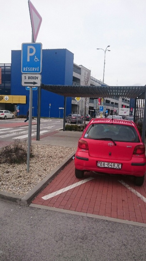 Vozičkárske parkovacie miesto