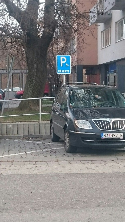Vozičkárske parkovacie miesto