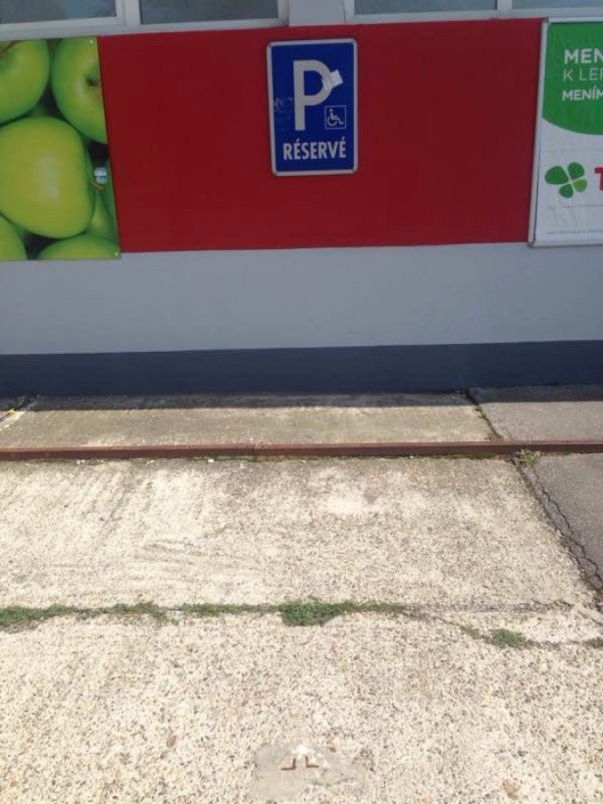 Vozičkárske parkovacie miesto