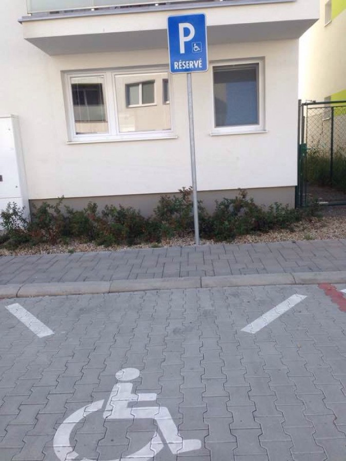 Vozičkárske parkovacie miesto