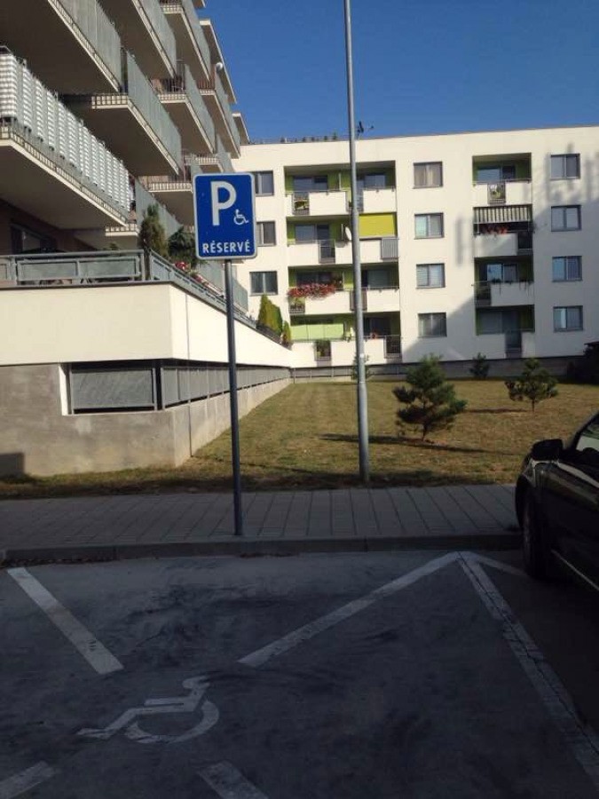 Vozičkárske parkovacie miesto