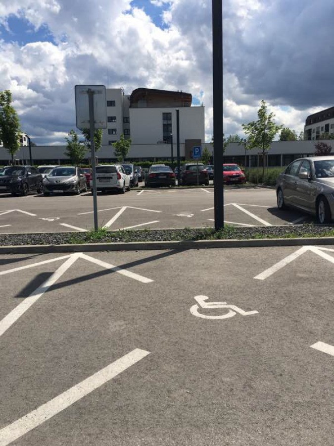 Vozičkárske parkovacie miesto