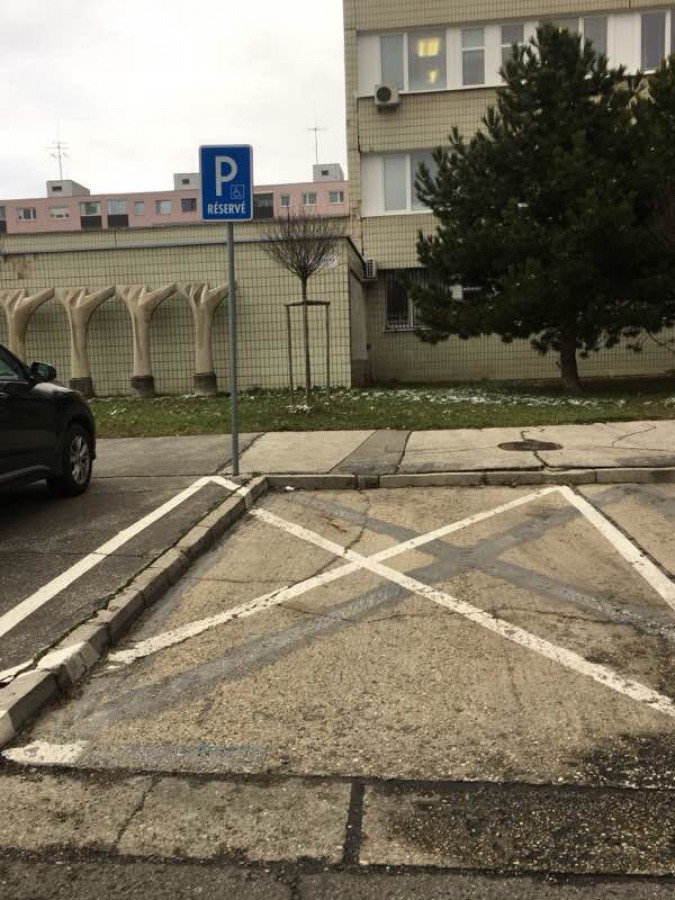 Vozičkárske parkovacie miesto