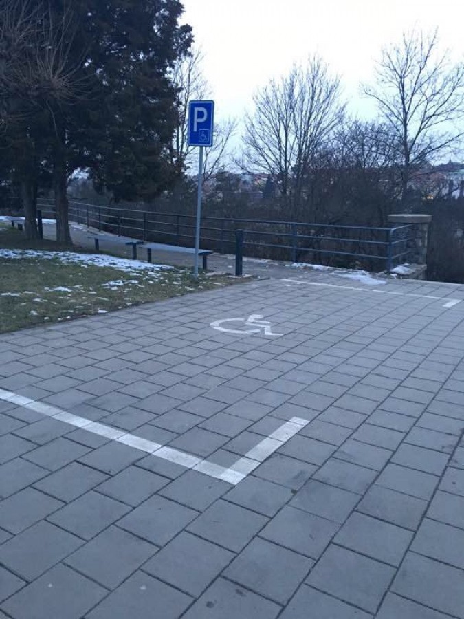 Vozičkárske parkovacie miesto
