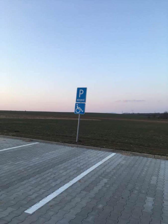 Vozičkárske parkovacie miesto