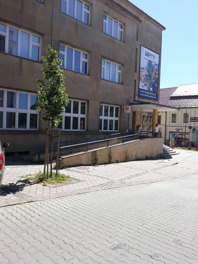 Hlavná Pošta