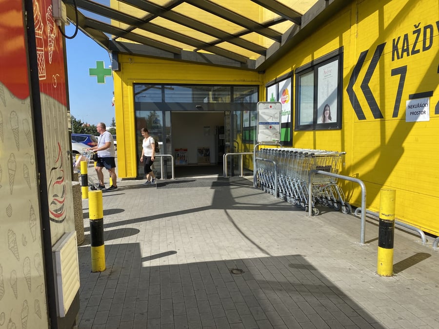 albert supermarket