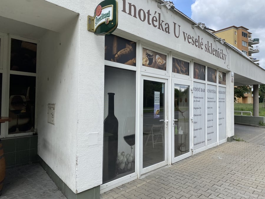 Vinotéka U veselé skleničky