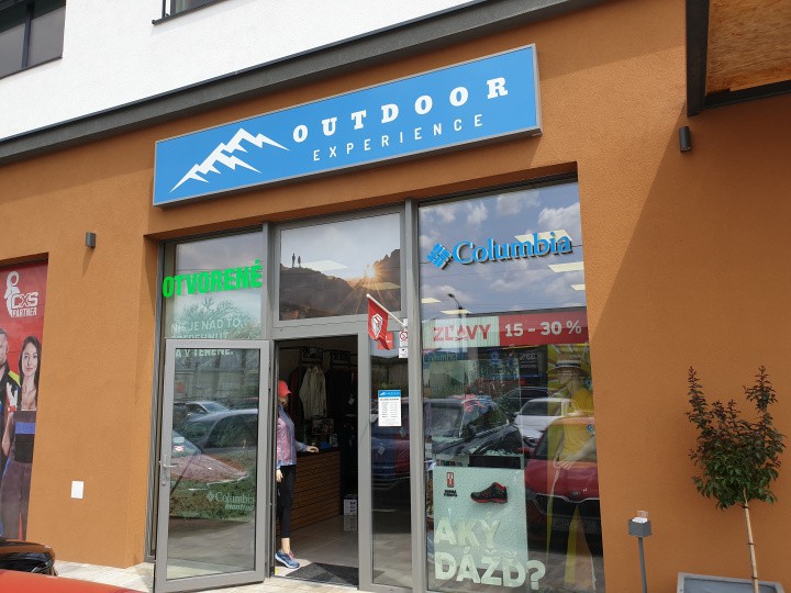 OUTDOOR EXPERIENCE