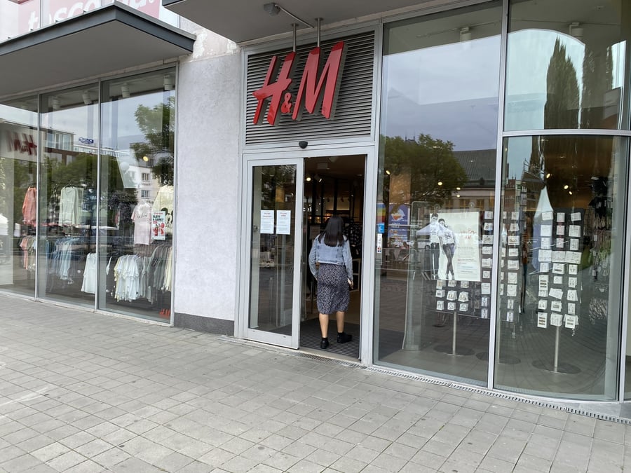 H&M