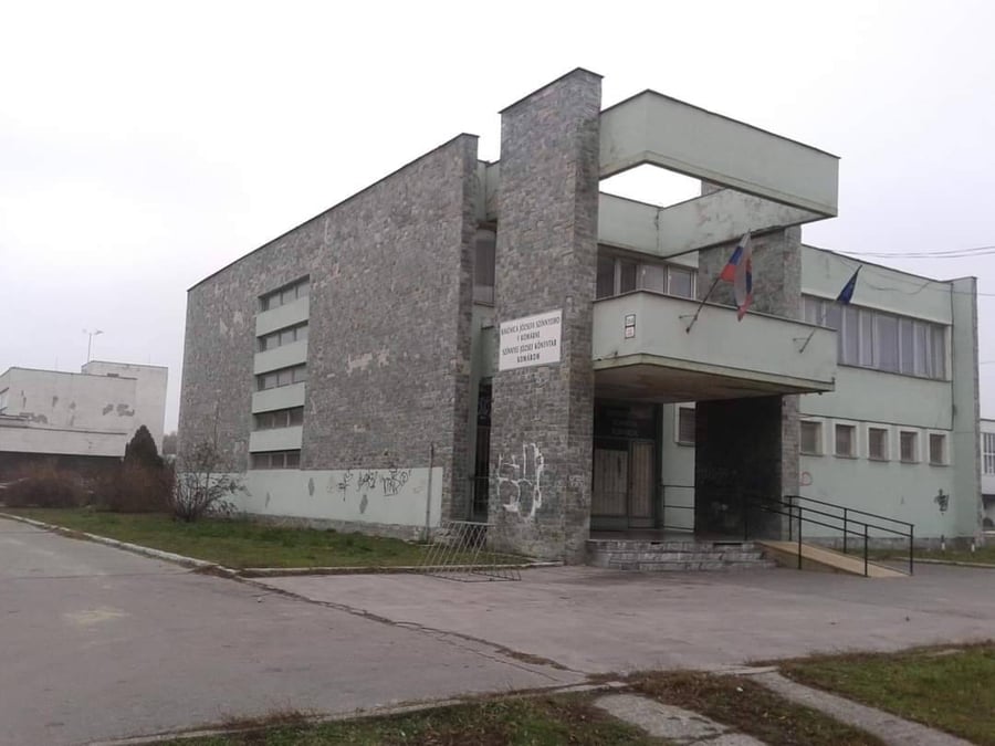 Knižnica Józsefa Szinneiho