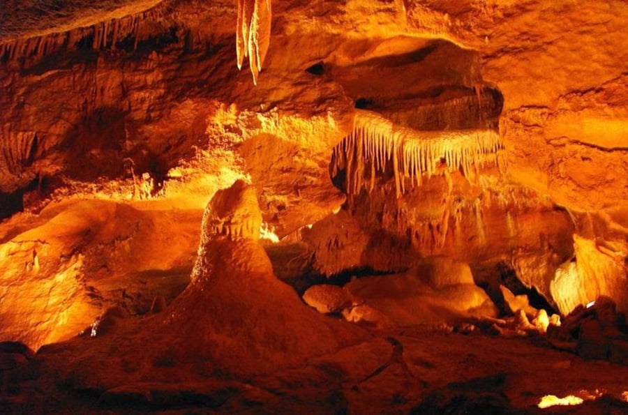 Koněprusy Caves in the Bohemian Karst - behind the secrets of money launders