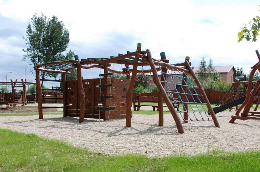 Víceúčelový dětský park v Liberci