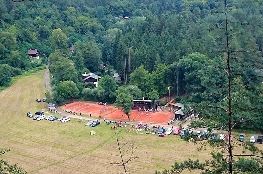 Askalona - tramp settlement near Štěchovice