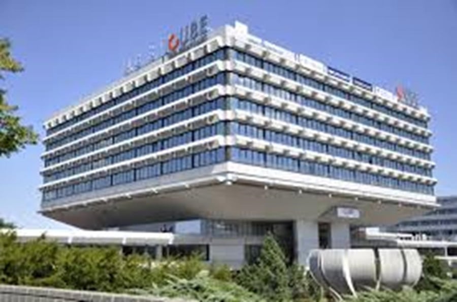 Cube complex - the former building of Koospol