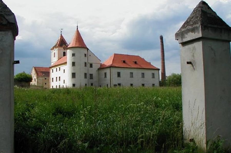 Písečné Castle