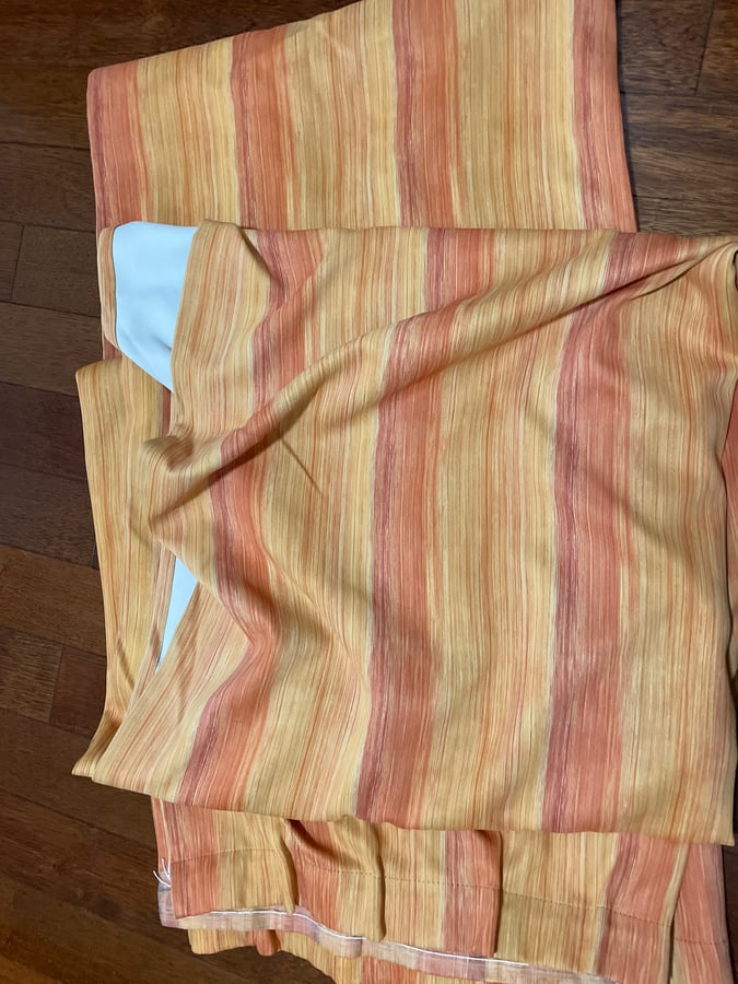 Závěsy - na okno cca 330 cm šířka, cca 190 cm výška