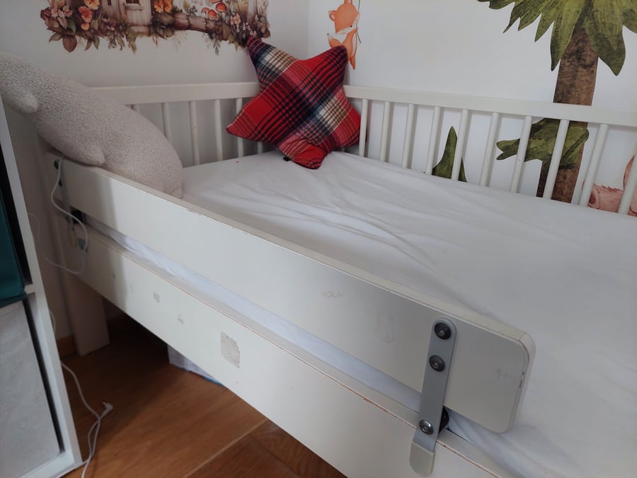 Daruji dětskou postel Ikea