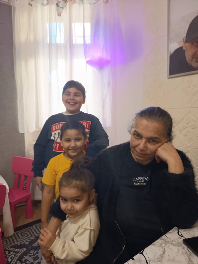 Kdo by prosím pomohl nám s nákupem